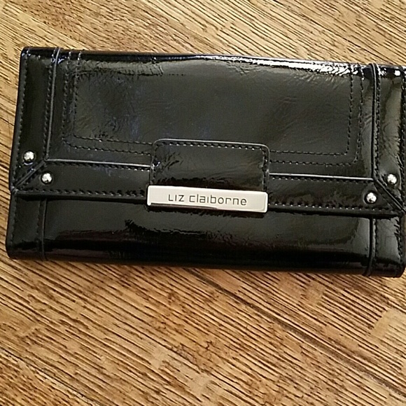 Liz Claiborne Handbags - LIZ CLAIBORNE WALLET